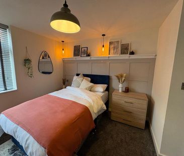 1 bedroom in a house share to rent - Photo 4