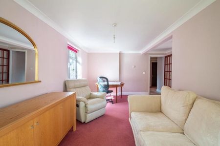 1 bedroom ground floor flat to rent - Photo 3