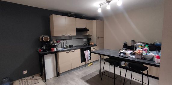 Location Appartement 3 pièces 57m² - Photo 2