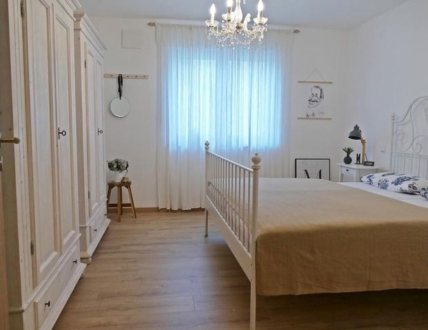 Wunderschöne,hochwertig ausgestattete Erdgeschosswohnung (Fertigstellung 2018) mit Garten - Foto 1