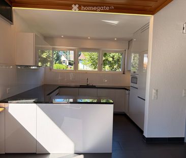Charmantes, freistehendes 5.5-Zimmer-Einfamilienhaus mit großem Gar... - Photo 4