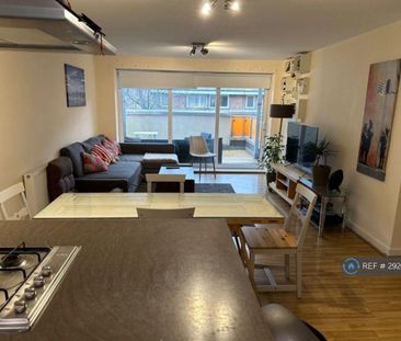 3 bedroom flat to rent - Photo 1
