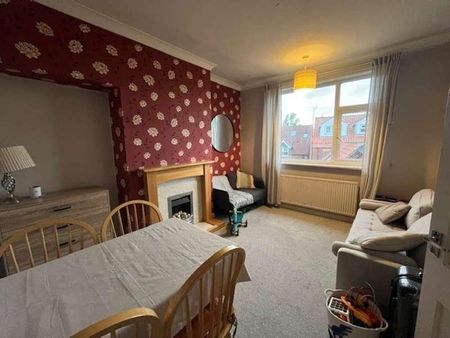 Millfield Lane, YO10 - Photo 3