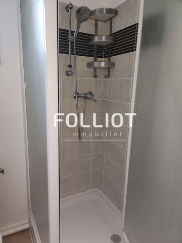 A LOUER - VIRE NORMANDIE - BEAU T2 avec BALCON et PLACE DE PARKING - Photo 5