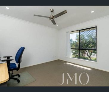 Parkside Living at Its Best - Relaxed, Modern & Low-Maintenance - Photo 1