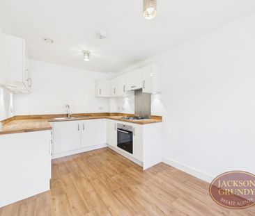 3 bedroom semi-detached house to rent - Photo 6