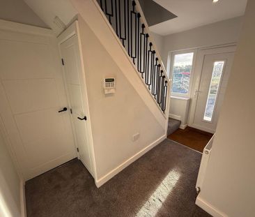 3 bedroom semi-detached house to rent - Photo 6