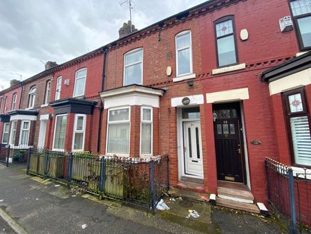 2 Bed Terraced House, Edmund Street, M6 - Photo 4