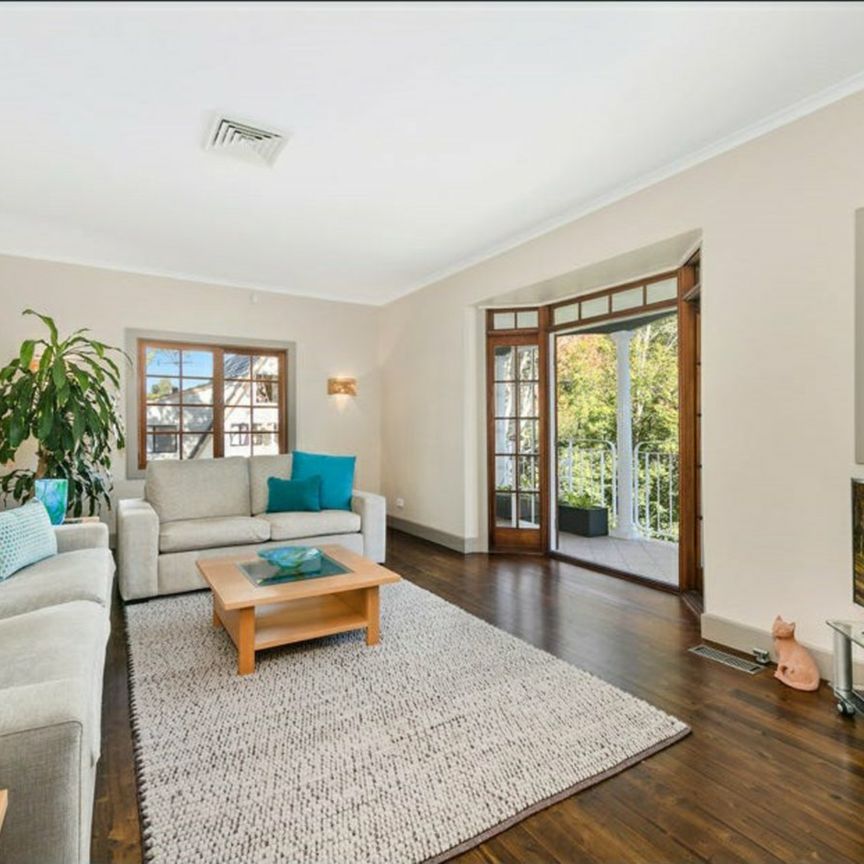 50 Lynbara Ave, St Ives NSW, Belconnen - Photo 1