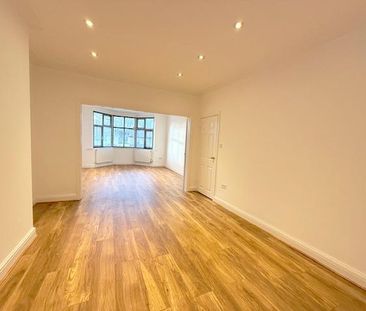 3 bedroom semi-detached house to rent - Photo 6