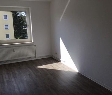 Schöne Wohnung sucht Mieter: interessante 3-Zimmer-Wohnung - Photo 1