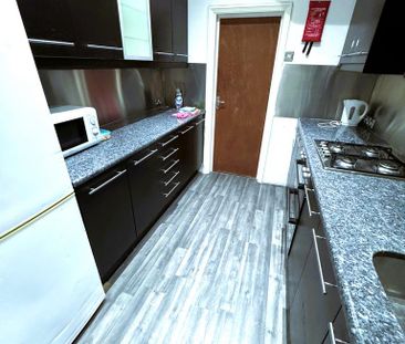 Studio to rent - Photo 6