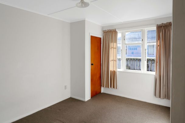 FISK STREET - Photo 1