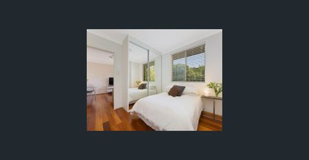 Modern Two-Bedroom Apartment | Ideal Location - Photo 3