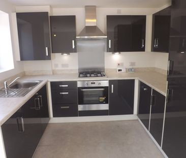 Broadhurst Place, Basildon - Photo 2