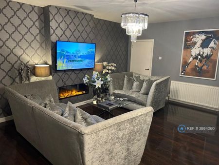 3 bedroom detached house to rent - Photo 4