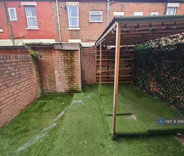 2 bedroom terraced house to rent - Photo 4