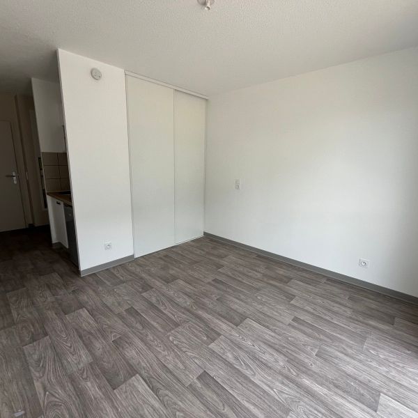 Location Appartement 1 pièce 20m² FRANQUEVILLE ST PIERRE 76520 - Photo 1