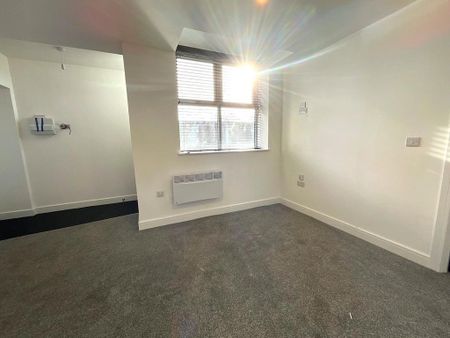 1 bedroom flat to rent - Photo 2