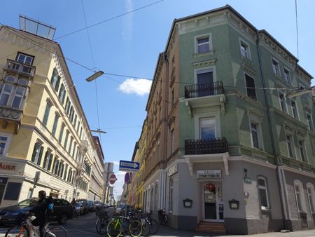 Sehr großzügige 3-Zimmer-Wohnung gegenüber der Kunstuniversität in Best Lage – WG geeignet – Provisionsfrei! - Photo 4