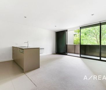 Quiet, Light-Filled Apartment in Prime Malvern Location - Photo 1