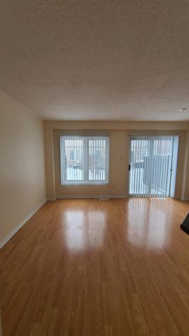 For Lease - 5 Fairglen Avenue Unit# 4, Brampton, Ontario - Photo 2
