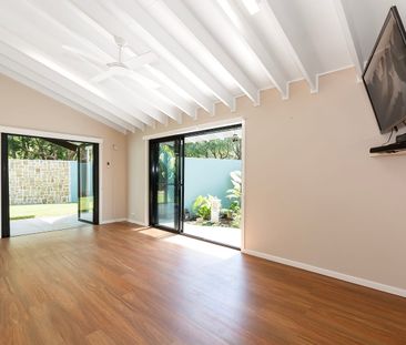 Four Bedrooms, Pool & Prime Miami Position - Photo 2