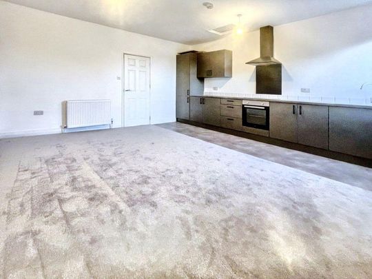 2 bed upper flat to rent in NE28 - Photo 1