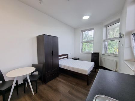 Studio to rent - Photo 4