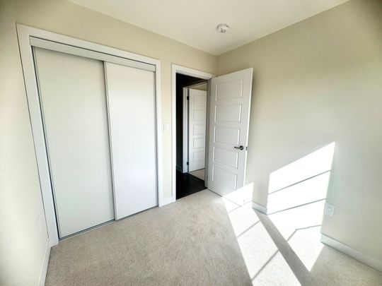 For Lease - 105 Melody Lane, Thorold, Ontario - Photo 1