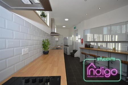 1 bedroom in a house share to rent - Photo 5