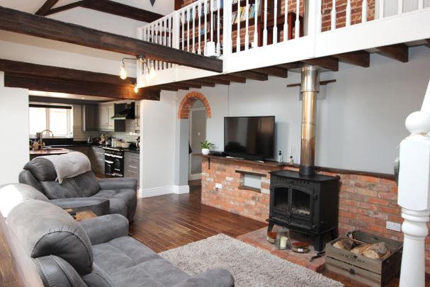 Oaklands Barn, Tittleshall Road, Litcham - Photo 1
