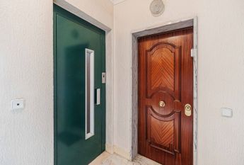 APARTAMENTO T2 NO ARNEIRO - CARCAVELOS