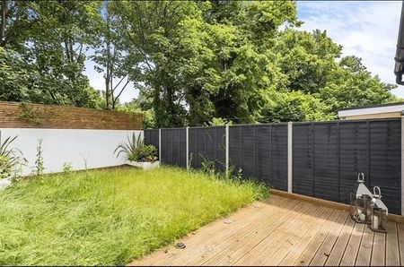 6 bedroom semi-detached house to rent - Photo 5