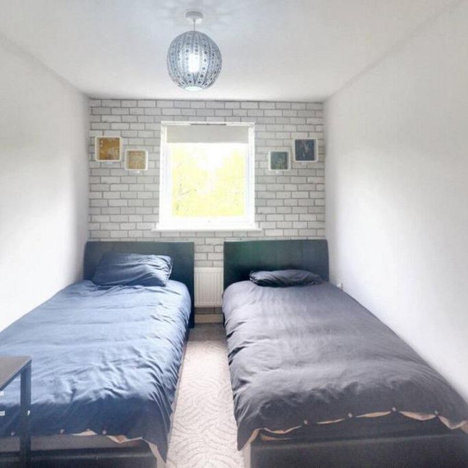 2 bedroom apartment to rent - Photo 1