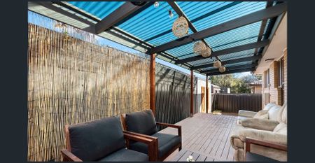 Beautifully Renovated Unit - Photo 4