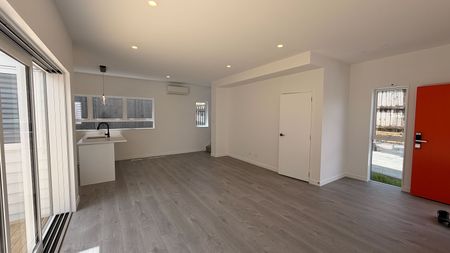 3 Bedrooms on Herd Rd - Photo 2