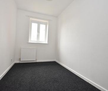 2 bedroom House To Let - Photo 3