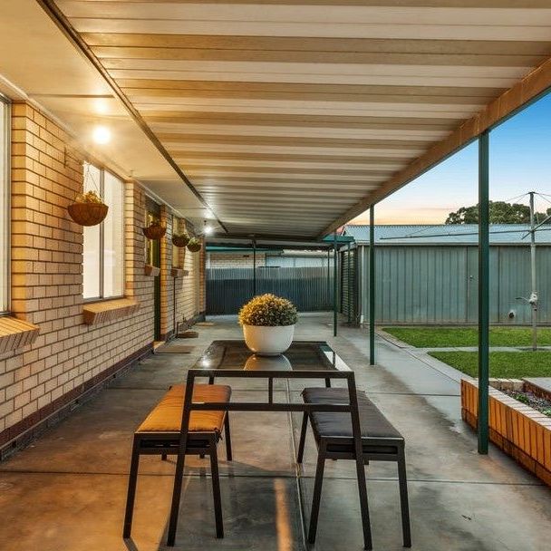 Charming and Modern Family Home in Salisbury East! - Photo 1