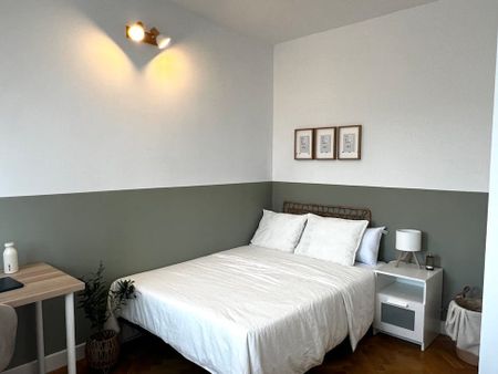 Calle de Alfredo Marqueríe, Madrid, Community of Madrid 28034 - Photo 2