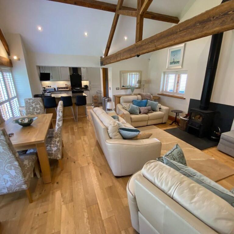 2 bedroom property to rent - Photo 1