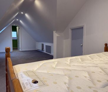 1 bedroom in a house share to rent - Photo 5