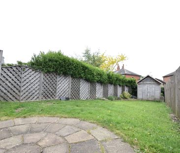 49, The Oval, Leeds, West Yorkshire, LS14 6BE - Photo 2