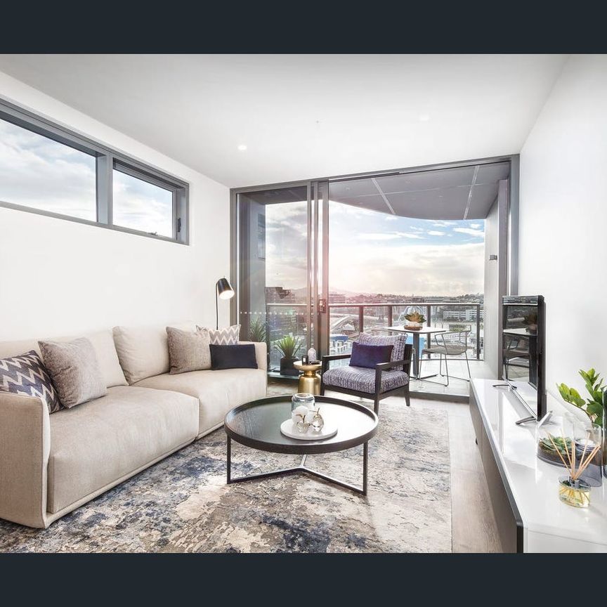 Modern Furnished Apartment in Prime South Brisbane Location Rent increase to $750 on 27/06/2026 - Photo 1