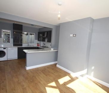 16 York Crescent, Belfast, BT15 3RA - Photo 4