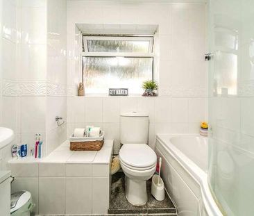 Valerie Court, Bath Road, Reading, RG1 - Photo 3