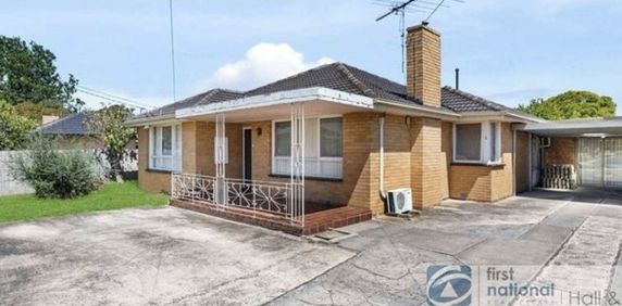 2 Hilton Avenue, Springvale - Photo 2