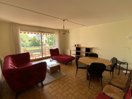 Location Appartement 3 pièces 72m² FONTAINE 38600 - Photo 3