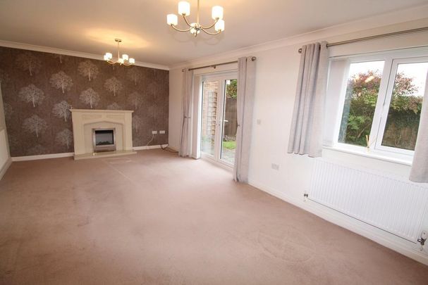5 bedroom detached house to rent - Photo 1