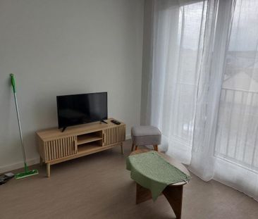 Location Appartement 1 pièce Meublé 21m² LOUVIERS 27400 - Photo 1